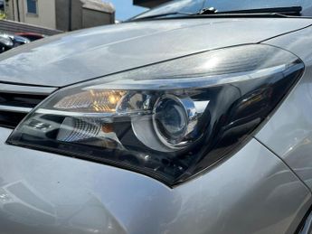 Toyota Yaris 1.5 VVT-h Icon E-CVT Euro 6 5dr