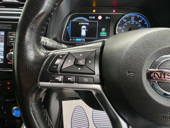 Nissan Leaf 40kWh N-Connecta Auto 5dr
