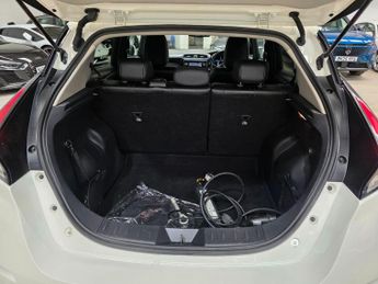 Nissan Leaf 40kWh N-Connecta Auto 5dr