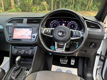 Volkswagen Tiguan 2.0 TDI BlueMotion Tech R-Line DSG 4Motion Euro 6 (s/s) 5dr