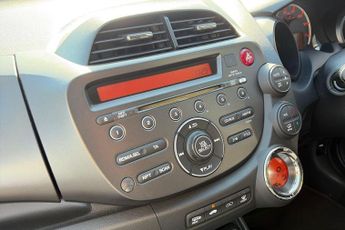 Honda Jazz 1.4 i-VTEC ES Plus CVT Euro 5 5dr
