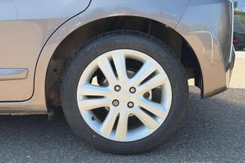 Honda Jazz 1.4 i-VTEC ES Plus CVT Euro 5 5dr