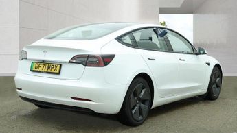 Tesla Model 3 Standard Range Plus Auto RWD 4dr