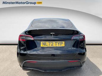Tesla Model Y LONG RANGE AWD