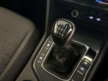 Volkswagen Tiguan 1.5 TSI Life SUV 5dr Petrol Manual Euro 6 (s/s) (130 ps)