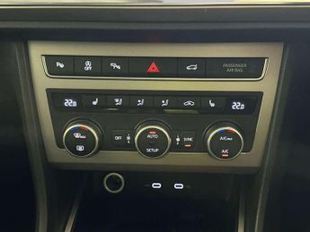 SEAT Ateca 2.0 TDI XPERIENCE Lux SUV 5dr Diesel DSG 4Drive Euro 6 (s/s) (15