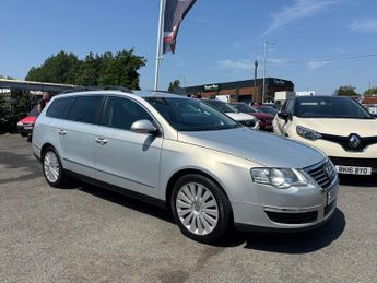 Volkswagen Passat 2.0 TDI BlueMotion Tech Highline Euro 5 (s/s) 5dr