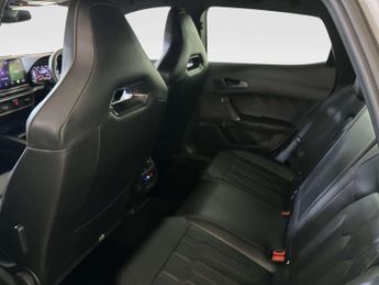 CUPRA Formentor 1.4 eHybrid 12.8kWh V2 SUV 5dr Petrol Plug-in Hybrid DSG Euro 6 