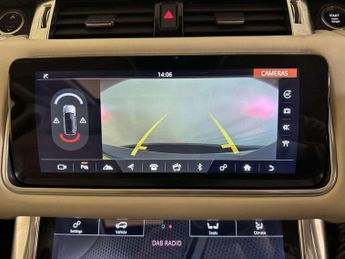 Land Rover Range Rover Sport 4.4 SD V8 Autobiography Dynamic SUV 5dr Diesel Auto 4WD Euro 6 (