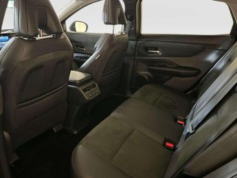 Nissan ARIYA 87kWh Evolve SUV 5dr Electric Auto e-4ORCE 22kW Charger (306 ps)