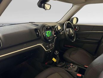 MINI Countryman 1.5 7.6kWh Cooper SE Classic SUV 5dr Petrol Plug-in Hybrid Auto 