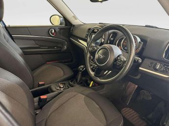 MINI Countryman 1.5 7.6kWh Cooper SE Classic SUV 5dr Petrol Plug-in Hybrid Auto 