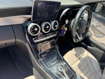 MERCEDES-BENZ C CLASS 2.1 C300h BlueTEC AMG Line Saloon 4dr Diesel Hybrid G-Tronic+ Eu