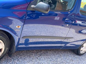 Toyota Yaris Verso 1.3 VVT-i T Spirit 5dr