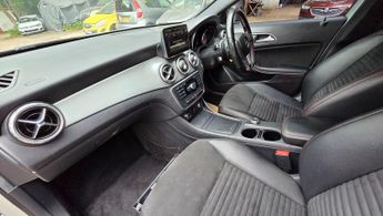 Mercedes-Benz GLA 2.1 GLA220 CDI AMG Line 7G-DCT 4MATIC Euro 6 (s/s) 5dr