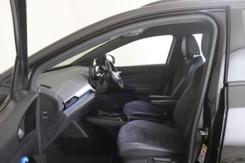 Volkswagen ID.4 Pro 77kWh Life Auto 5dr