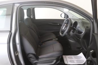 Fiat 500e 42kWh Icon Auto 3dr
