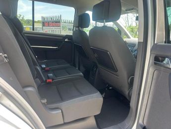 Volkswagen Touran 2.0 TDI SE DSG Euro 5 5dr