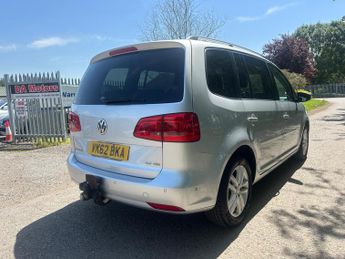Volkswagen Touran 2.0 TDI SE DSG Euro 5 5dr