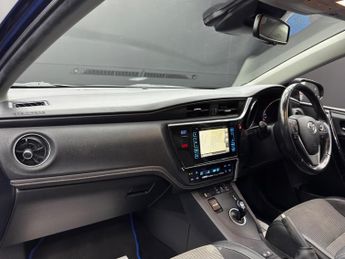 Toyota Auris 1.8 VVT-h Excel CVT Euro 6 (s/s) 5dr (Safety Sense)
