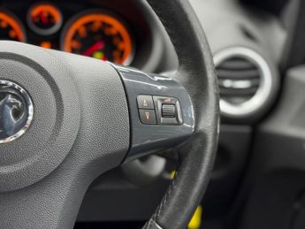 Vauxhall Corsa 1.4 16V SE Auto Euro 5 5dr