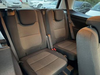 Volkswagen Sharan 2.0 TDI BlueMotion Tech SE DSG Euro 5 (s/s) 5dr