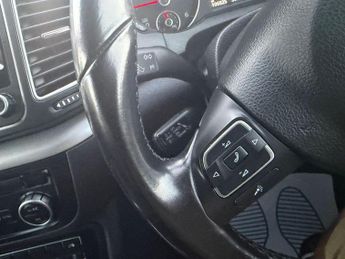 Volkswagen Sharan 2.0 TDI BlueMotion Tech SE DSG Euro 5 (s/s) 5dr