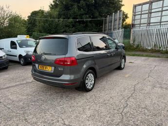 Volkswagen Sharan 2.0 TDI BlueMotion Tech SE DSG Euro 5 (s/s) 5dr
