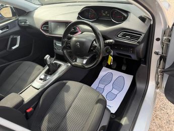 Peugeot 308 1.6 HDi Active Euro 5 5dr