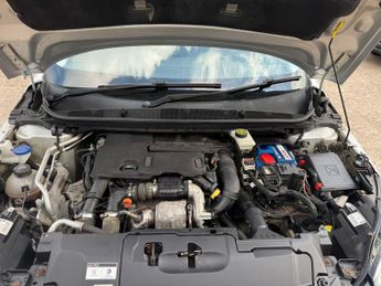 Peugeot 308 1.6 HDi Active Euro 5 5dr