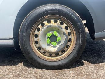 Ford Transit Connect 1.5 TDCi 220 L1 H1 5dr