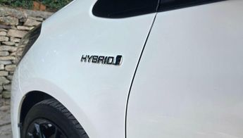 Toyota Yaris 1.5 VVT-h GR SPORT E-CVT Euro 6 (s/s) 5dr