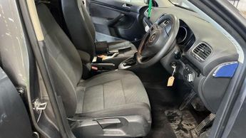 Volkswagen Golf 1.6 TDI SE DSG Euro 5 5dr