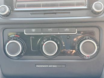 Volkswagen Golf 1.6 TDI SE DSG Euro 5 5dr
