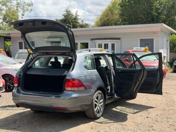 Volkswagen Golf 1.6 TDI SE DSG Euro 5 5dr