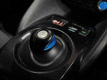 Nissan Leaf 39kWh N-Connecta Auto 5dr
