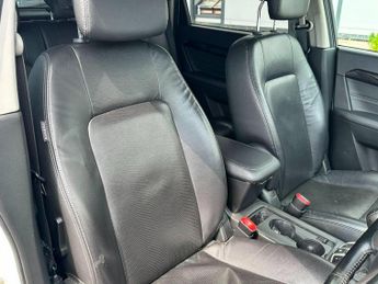 Chevrolet Captiva 2.2 VCDi LTZ 4WD Euro 5 (s/s) 5dr (7 Seats)