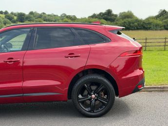 Jaguar F-PACE 2.0 D180 R-Sport Auto AWD Euro 6 (s/s) 5dr