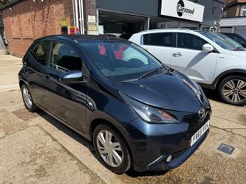 Toyota AYGO 1.0 VVT-i x-pression x-wave Euro 5 5dr Euro 5