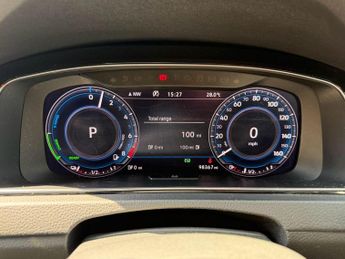 Volkswagen Golf 1.4 TSI 8.7kWh GTE Advance DSG Euro 6 (s/s) 5dr
