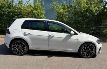Volkswagen Golf 1.4 TSI 8.7kWh GTE Advance DSG Euro 6 (s/s) 5dr