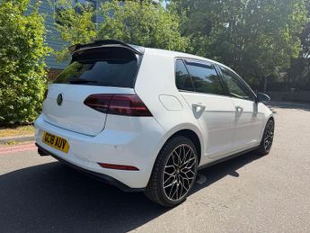 Volkswagen Golf 1.4 TSI 8.7kWh GTE Advance DSG Euro 6 (s/s) 5dr