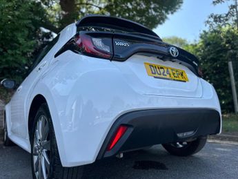 Toyota Yaris 1.5 VVT-h Icon E-CVT Euro 6 (s/s) 5dr