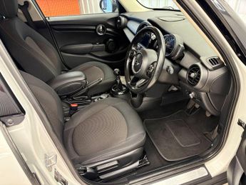 MINI Hatch 1.5 Cooper D Euro 6 (s/s) 5dr