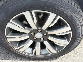 Land Rover Discovery Sport 2.0 TD4 HSE Auto 4WD Euro 6 (s/s) 5dr