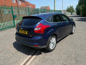 Ford Focus 1.0T EcoBoost Zetec Euro 5 (s/s) 5dr
