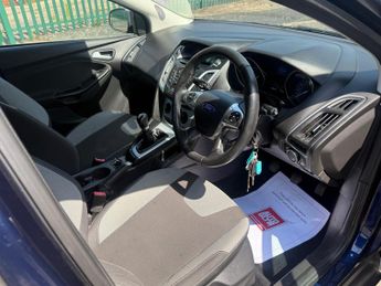 Ford Focus 1.0T EcoBoost Zetec Euro 5 (s/s) 5dr