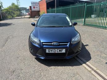 Ford Focus 1.0T EcoBoost Zetec Euro 5 (s/s) 5dr