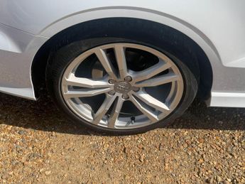 Audi A3 Cabriolet 1.4 TFSI CoD S line Euro 6 (s/s) 2dr (Nav)