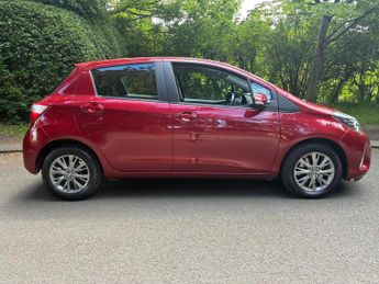 Toyota Yaris 1.5 VVT-i Icon Tech CVT Euro 6 5dr